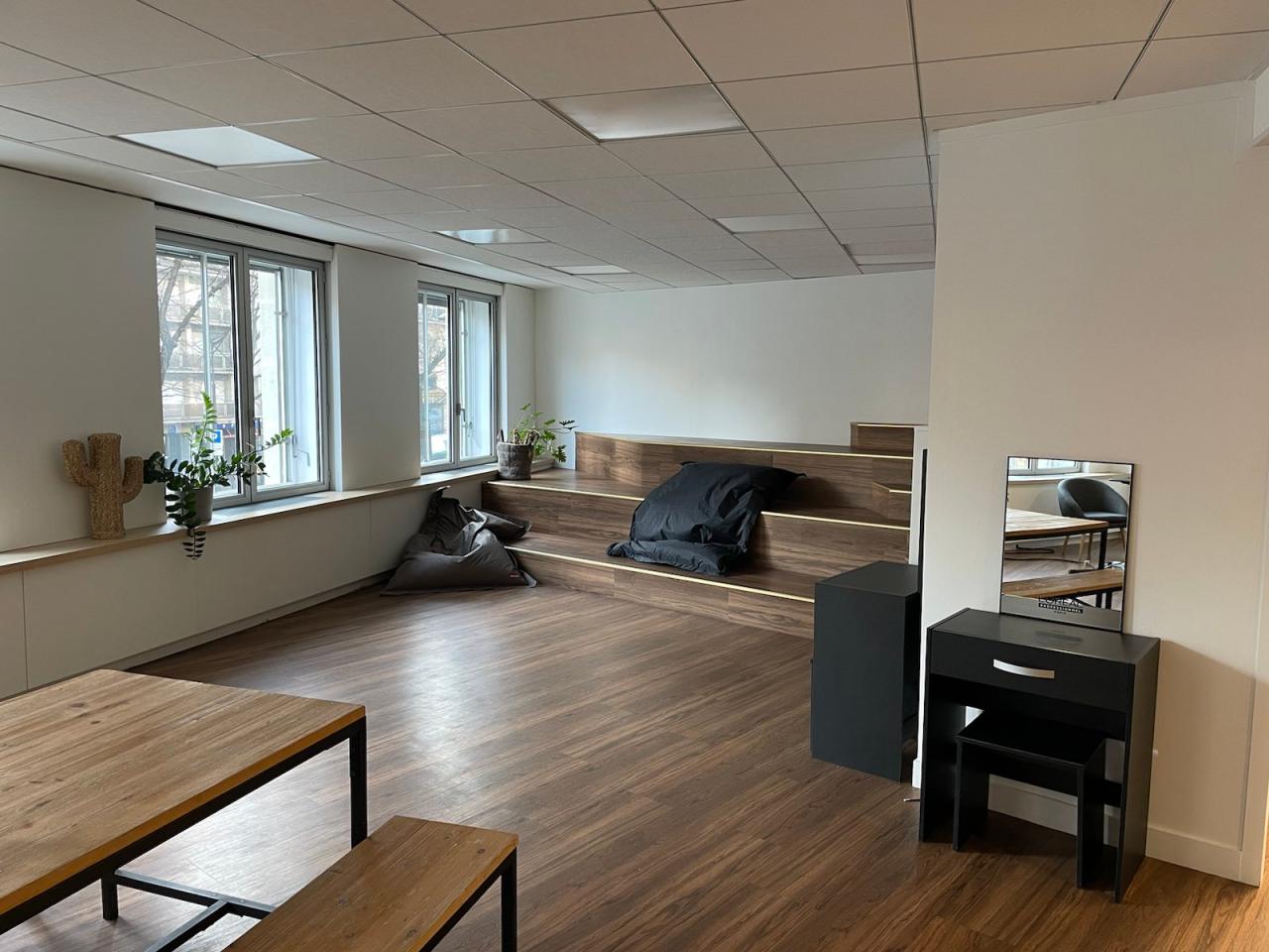 Bureau Paris 1737m² Location bureau Paris OLBUR2206195 1